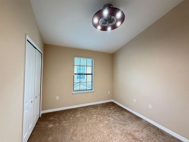 Building Photo - 5722 Kinglethill Dr