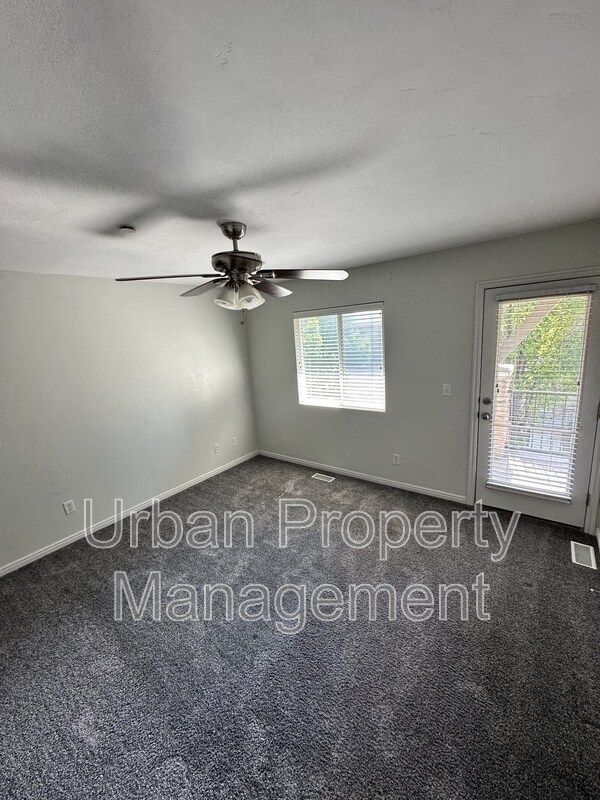 Building Photo - 11467 Open View Ln