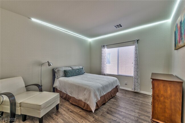 Building Photo - 5630 Aspen Heights Dr