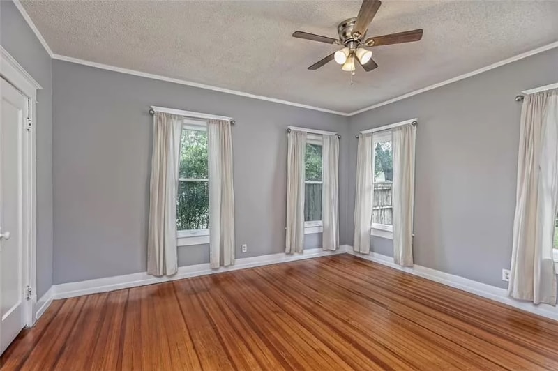 Building Photo - 2627 Fort Ave