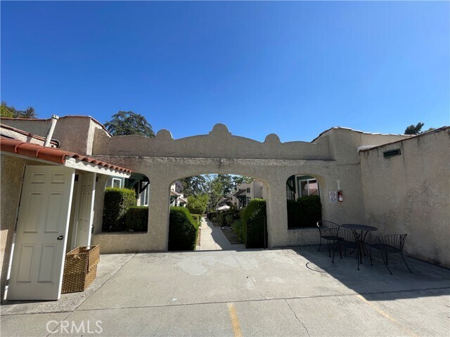 Building Photo - 15 E Mira Monte Ave