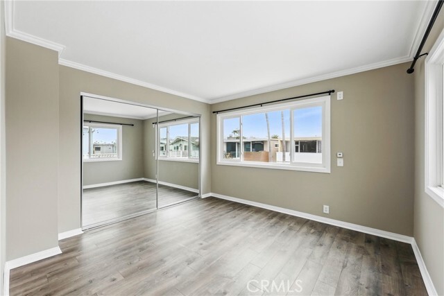Building Photo - 5012 Seashore Dr