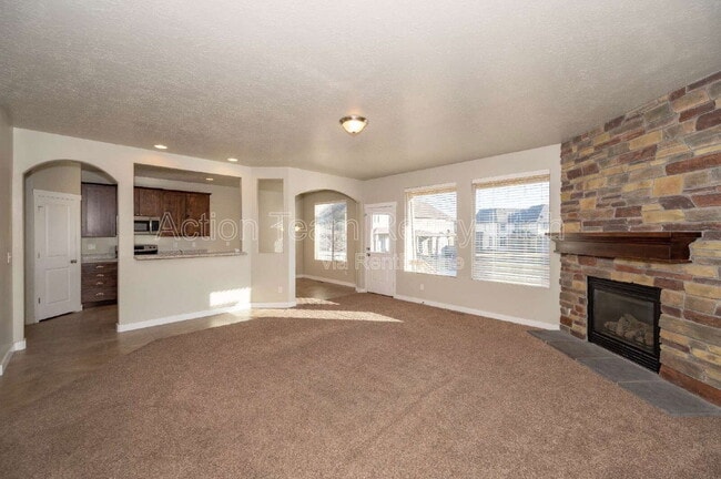 Building Photo - 4088 E Oakland Hills Dr