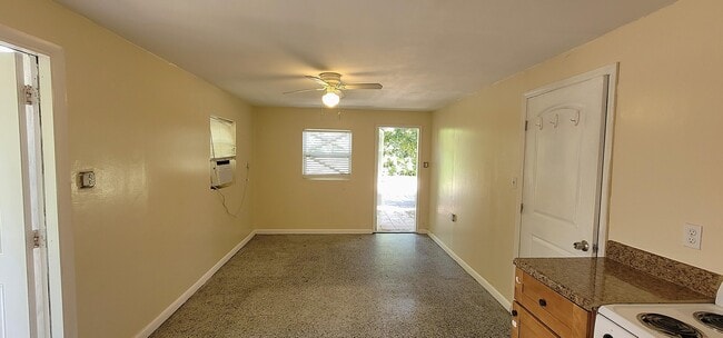 Building Photo - 721 Greene Ave