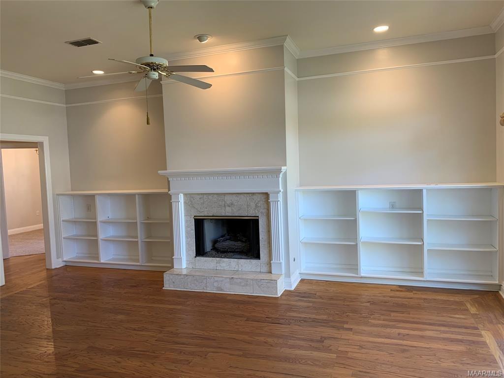 Building Photo - 1425 Blairwood
