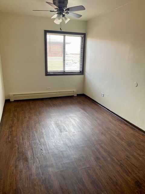 Building Photo - 14055 Kilpatrick Ave