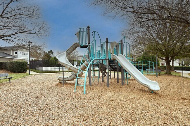 Building Photo - 3 Bedroom home near North Lake Mall Professionally managed by Select Real Estate