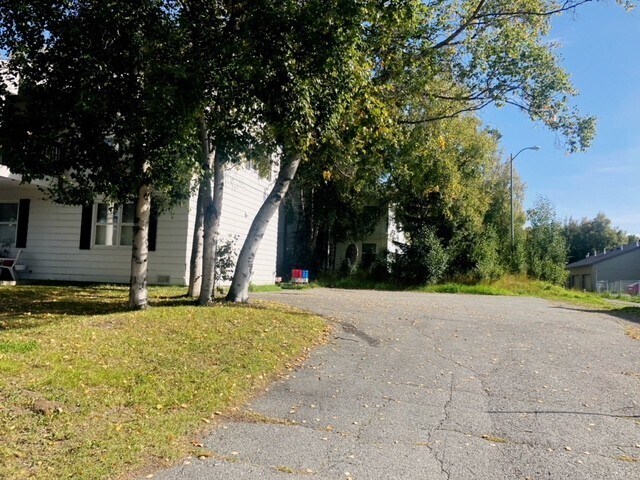 Building Photo - 2913 Telequana Dr