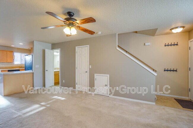 Building Photo - 4000 NE 109th Ave