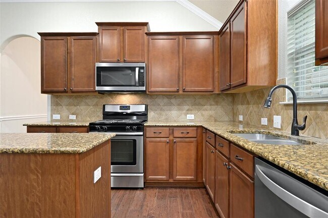 Building Photo - 116 Wolf Creek Way