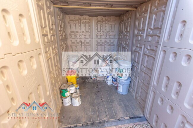 Building Photo - 13458 W Coronado Rd