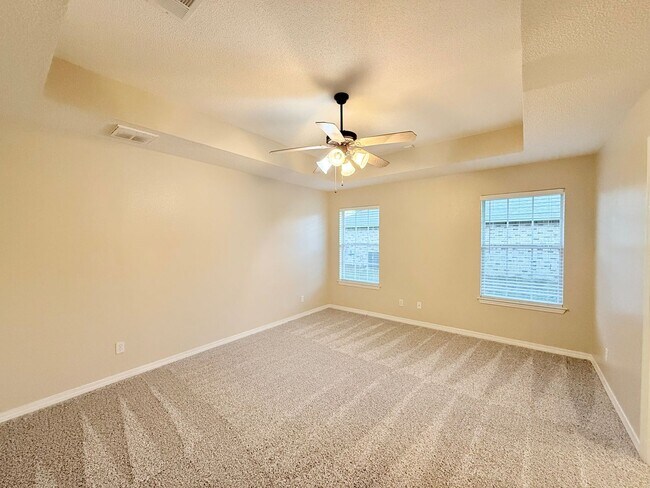 Building Photo - Spacious 4-Bedroom Home – Tanglewood!