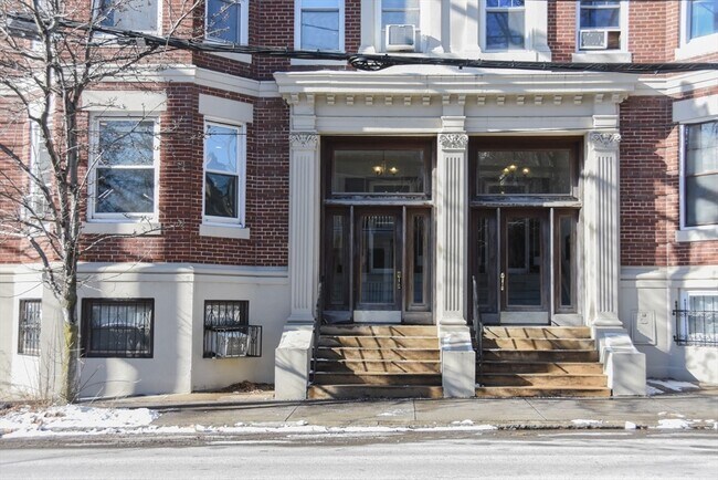 Primary Photo - 96 St Paul St