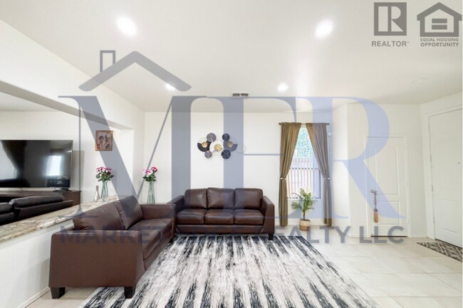 Building Photo - 4Bed/2Bath Furnished Home w/3 Car Garage! Move-In Ready on 05/28/2026! -- RV GATE!