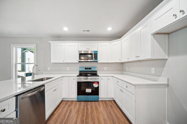 Building Photo - 6405 Crystal Cove Trail