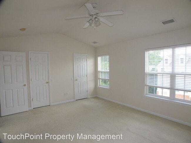 Building Photo - 2 br, 4 bath House - 5431 Dockery Drive