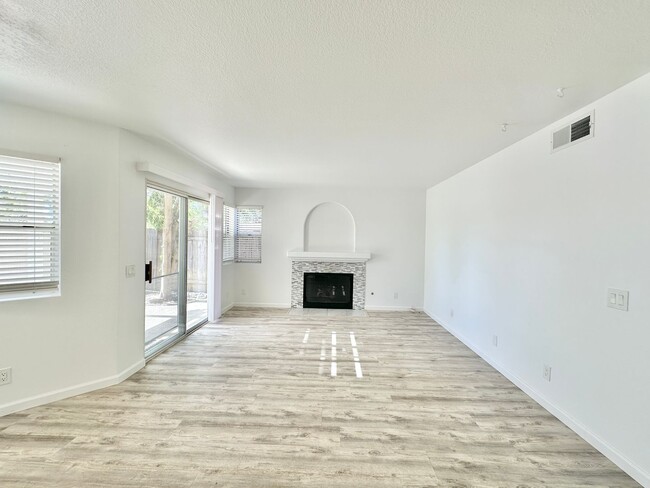 Building Photo - Beautiful & Updated Two-Story on a Quiet Cul-De-Sac, Private Fenced Yard Space, & Just Minutes to...