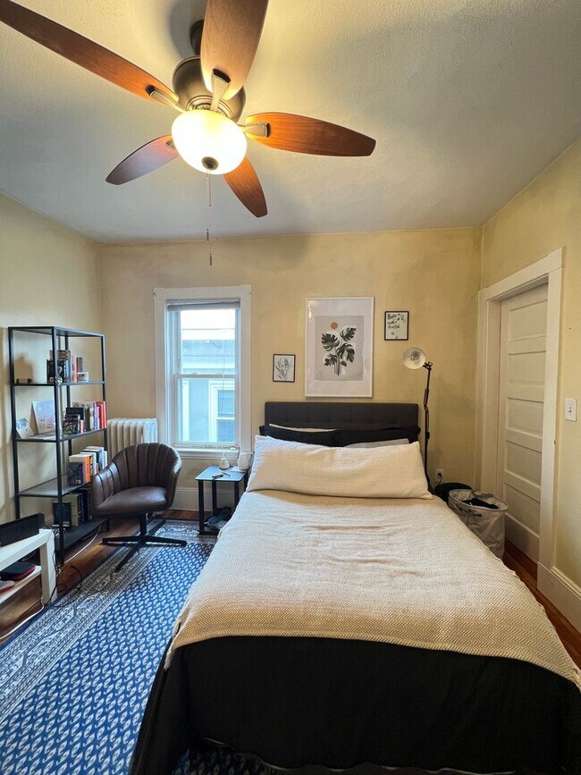 Building Photo - 121 Liberty Rd