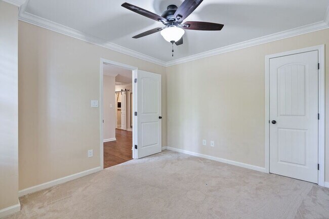 Building Photo - 162 Freedom Way