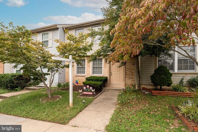 Building Photo - 6320 Lightburn Ct