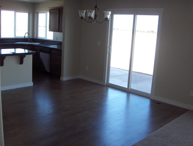 Building Photo - Super Meridian Location!!! Many upgrades, ...