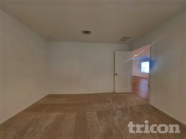 Building Photo - 17151 Quaking Aspen Ln