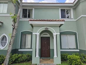 Building Photo - 2610 SE 14th Ave