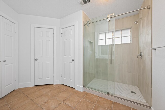 Building Photo - 18822 Yaupon Trail