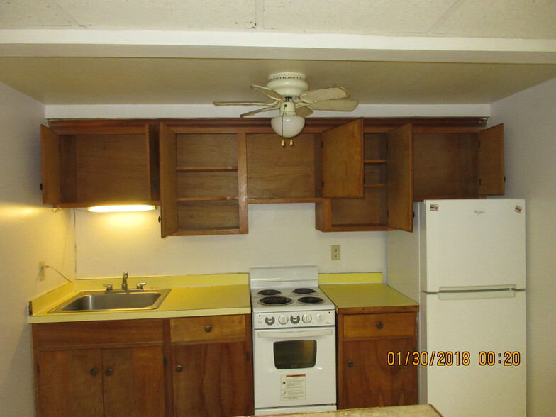 Kitchen A - 100 Harmon St