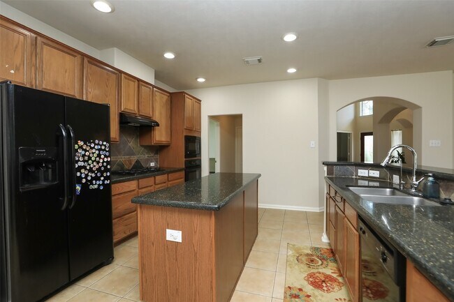 Building Photo - 6523 Trenton Lake Ln