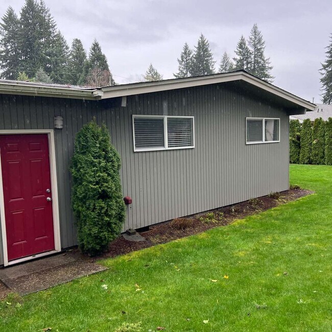 Building Photo - 3513 Hawthorne Pl SE