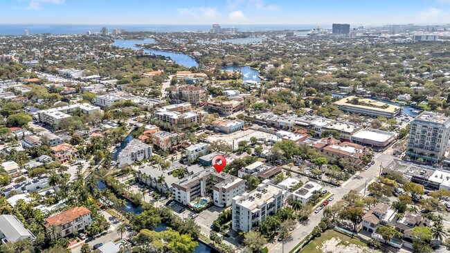 Building Photo - 924 SE 2nd St