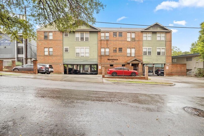 Primary Photo - 2706 Salado St