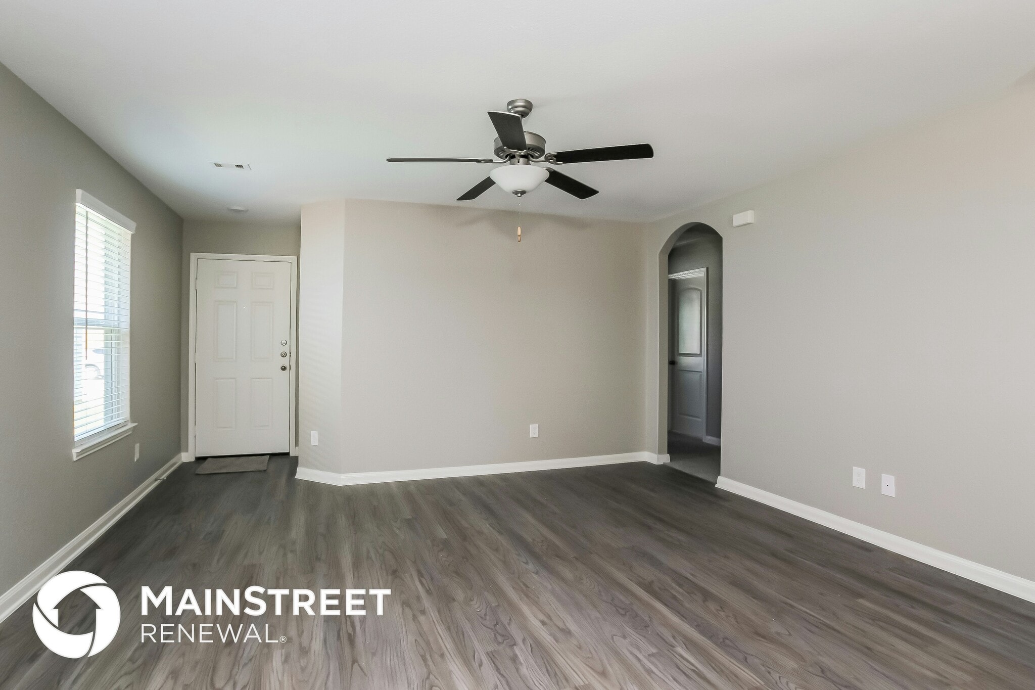 Building Photo - 23075 Bellini Dr