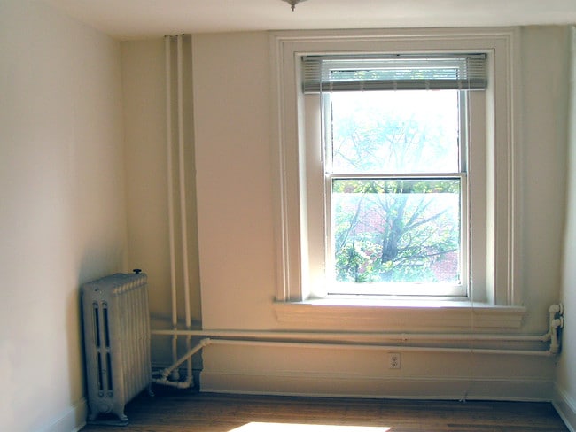 Building Photo - 1401 Madison Ave