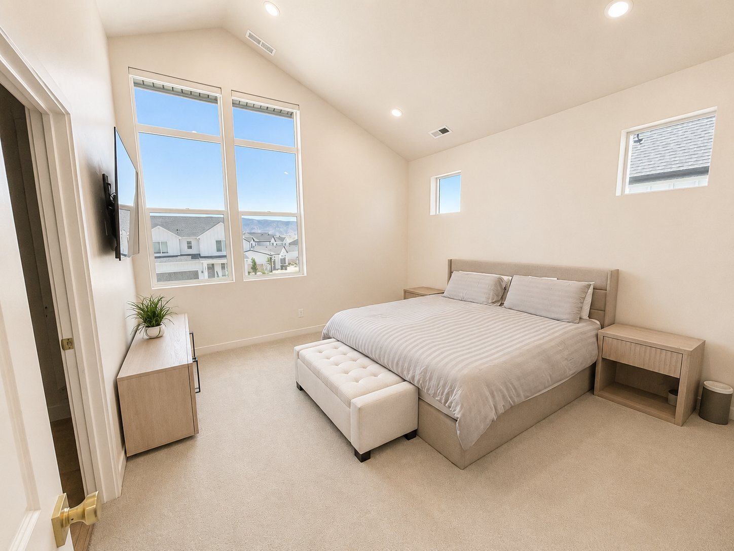Building Photo - 3069 N Stardew St