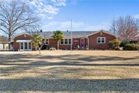 Building Photo - 1404 Shelton Rd