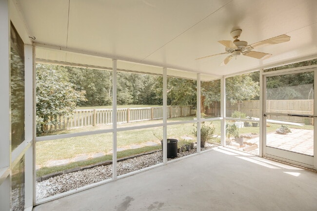 Building Photo - Charming 3-Bedroom Goose Creek Home with Attached Garage