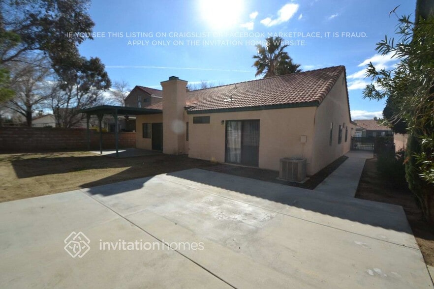 Building Photo - 44226 Halcom Ave