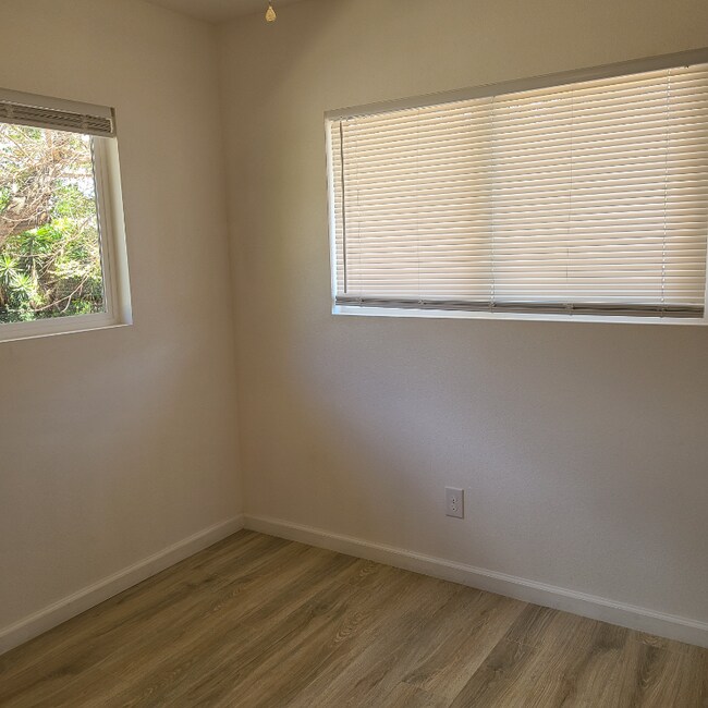 Building Photo - 213 Mehani Cir
