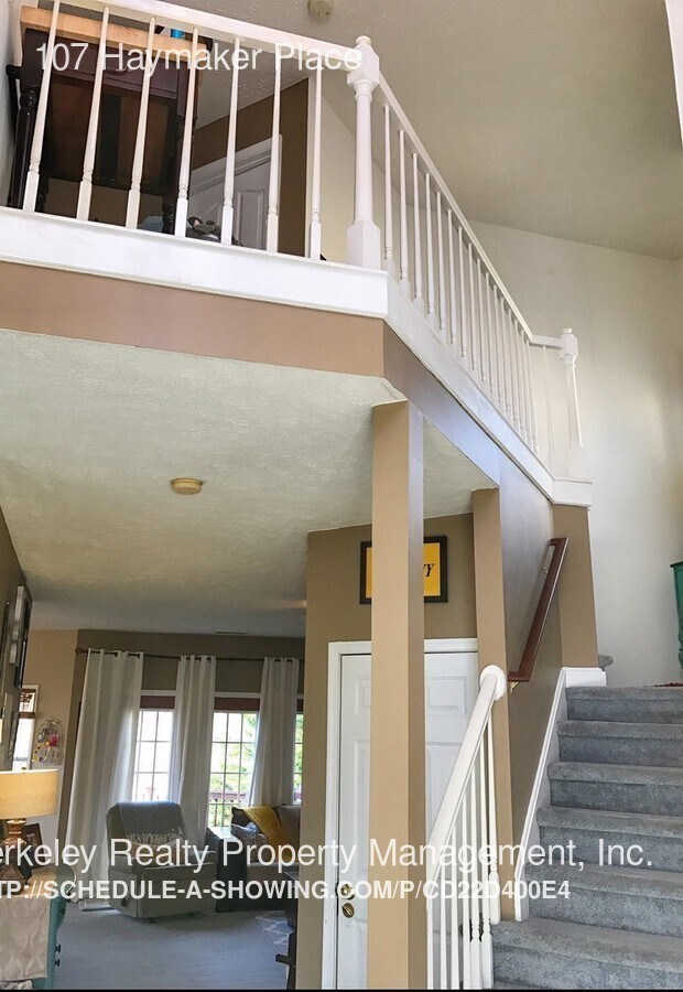 Building Photo - 107 Haymaker Place