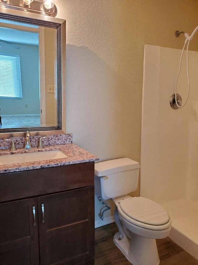 Building Photo - 5513 W Folley St