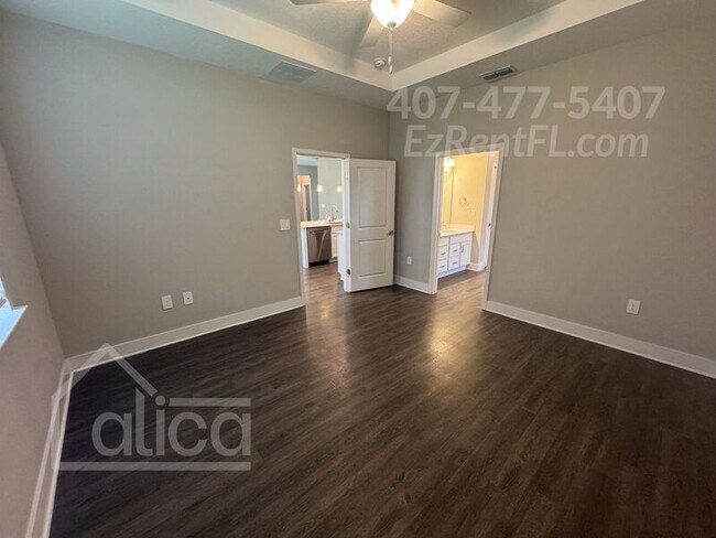 Building Photo - 4336 Las Almanos Ave