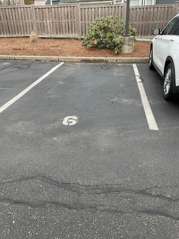 Building Photo - 52 Sanborn St