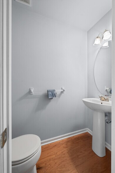 Building Photo - 1408 Black Walnut Dr