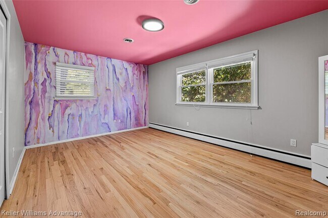 Building Photo - 5722 Raven Rd