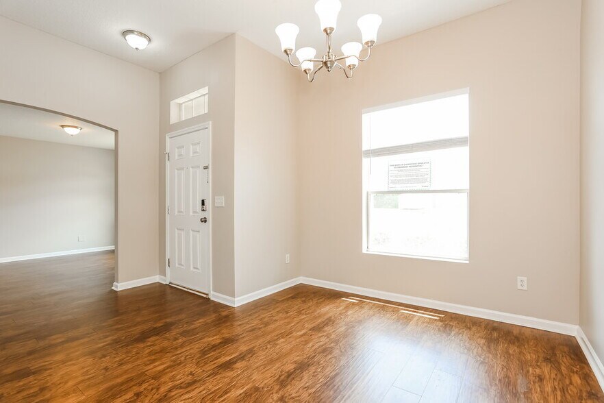 Building Photo - 11829 Parker Lakes Drive