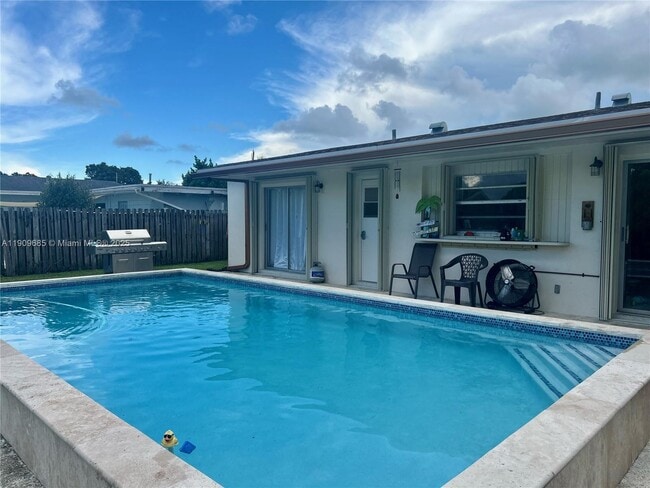 Building Photo - 9955 SW 214th St