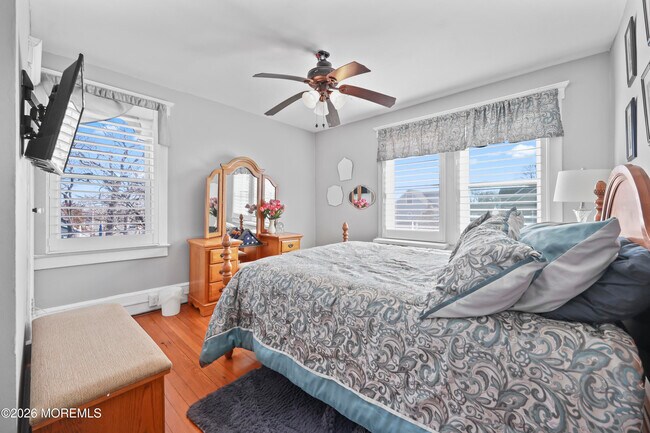 Building Photo - 500 Evergreen Ave