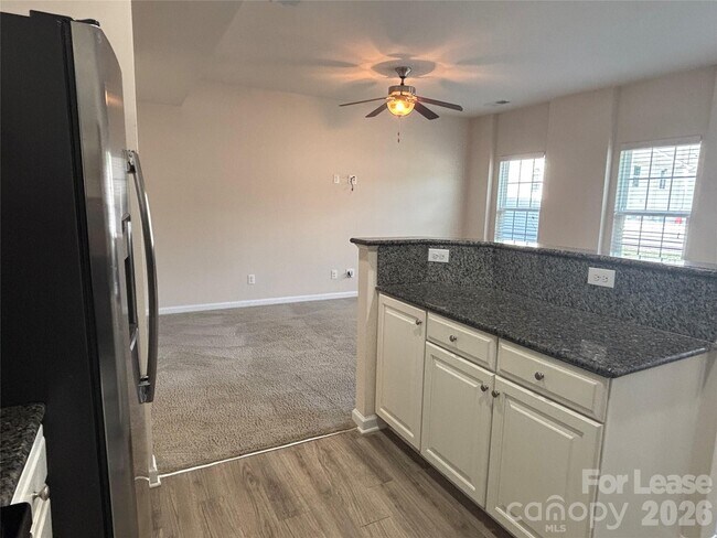 Building Photo - 7411 Red Mulberry Way